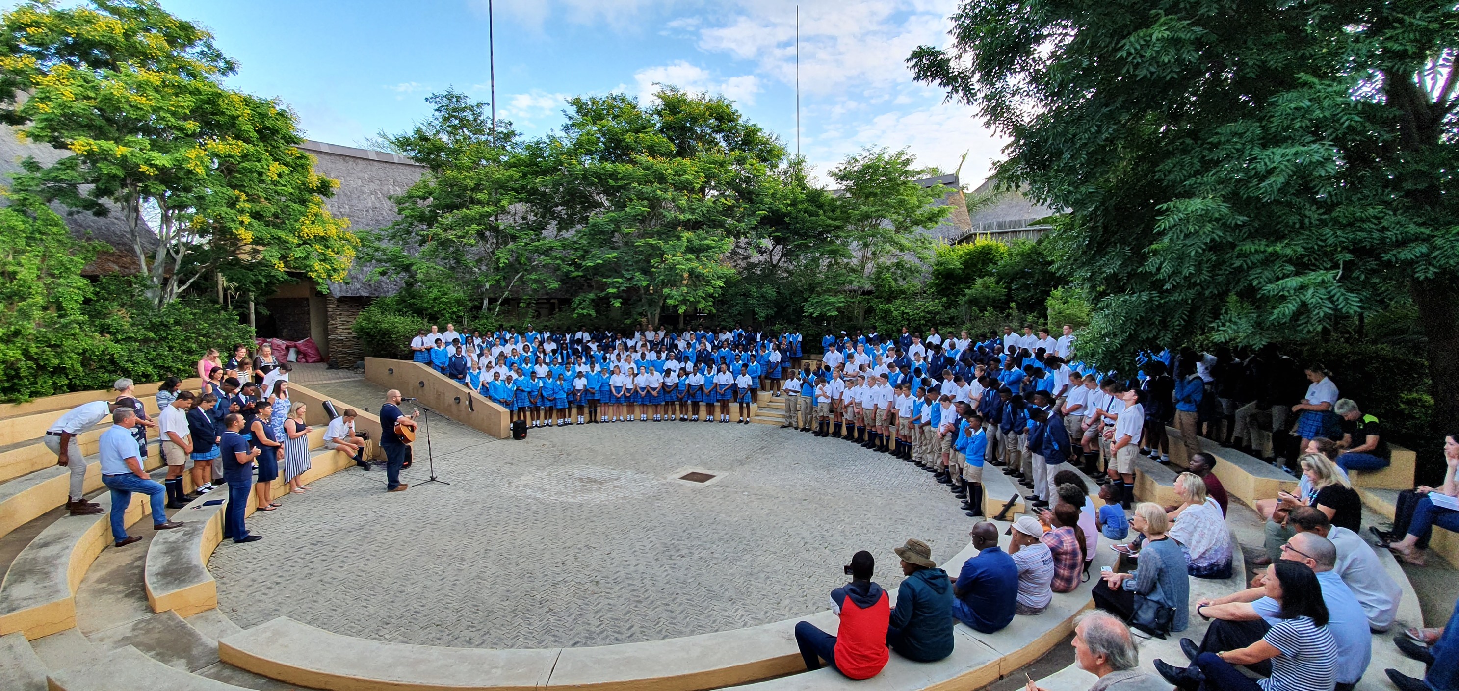 Students at sqaure